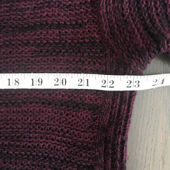 Quinn Burgundy Marl V-Neck Pullover Sweater, size Large ♥️ - Picture 12 of 16